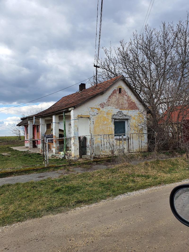 Ercsi, Tolsztoj utca 34.: lakóház · 46 556 Ft – árverés