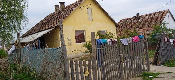 4492 Dombrád, Hajnal út 23.: lakóház · 118 572 Ft – ingatlanárverés