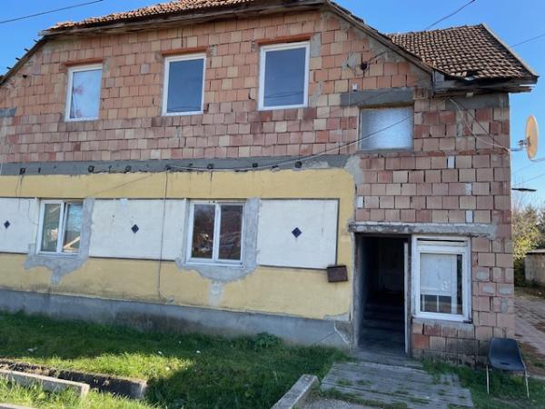 Hatvan, Móricz Zsigmond utca 4.: lakóház · 1 640 110 Ft – árverés