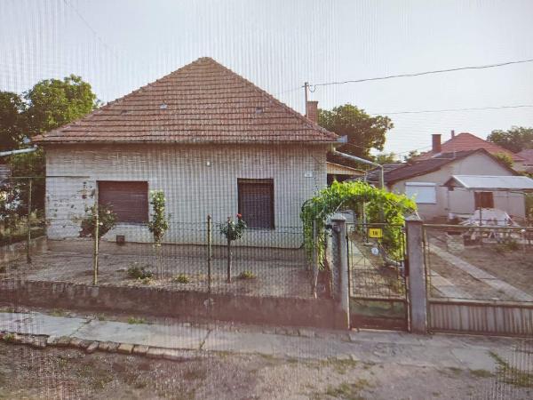 Tiszaföldvár, Rózsa utca 18.: lakóház · 5 250 000 Ft – árverés