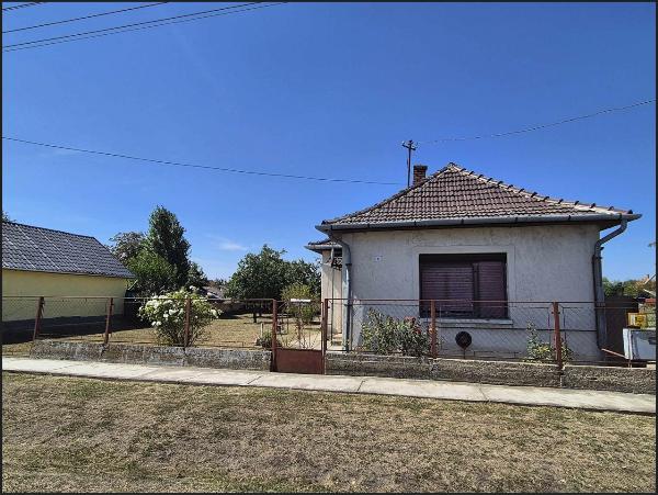 5527 Bucsa, Baross utca 13.: lakóház · 291 666 Ft – ingatlanárverés