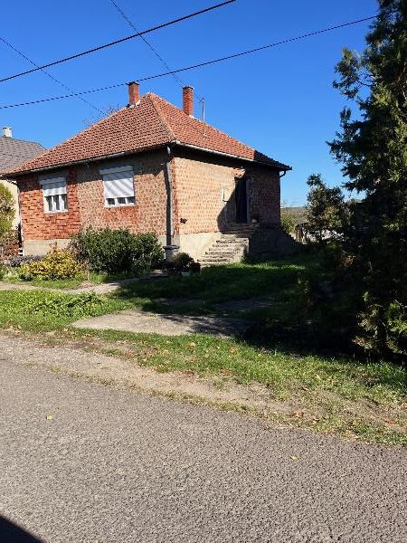 Szécsény, Szántó Kovács János út 60: lakóház · 1 000 000 Ft – árverés