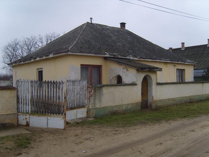 Nyírbátor, Ságvári u. 32.: lakóház · 175 000 Ft – árverés