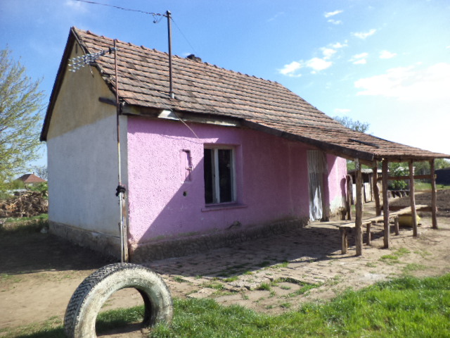 Nyírmihálydi, Hajnal u. 15.: lakóház · 550 000 Ft – árverés