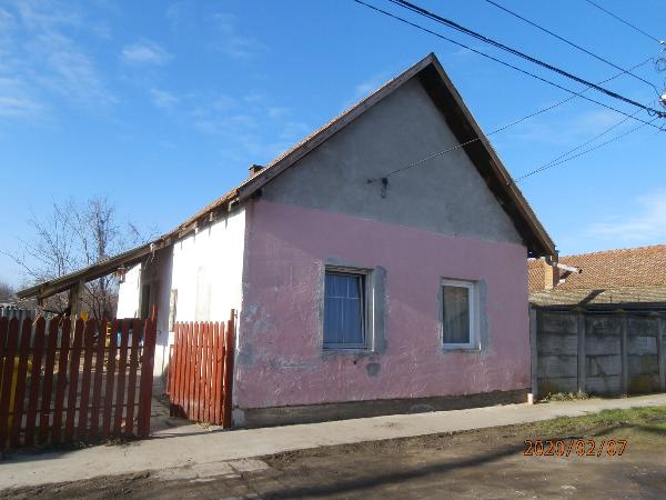 6900 Makó, Berzsenyi utca 7.: lakóház · 6 500 000 Ft – ingatlanárverés