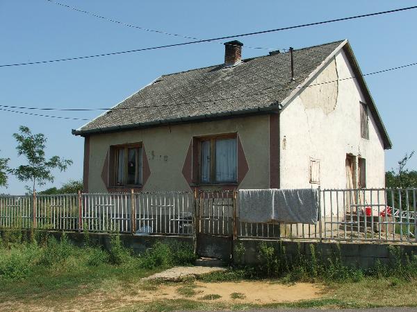 4371 Nyírlugos, Domb utca 4.: lakóház · 157 500 Ft – ingatlanárverés