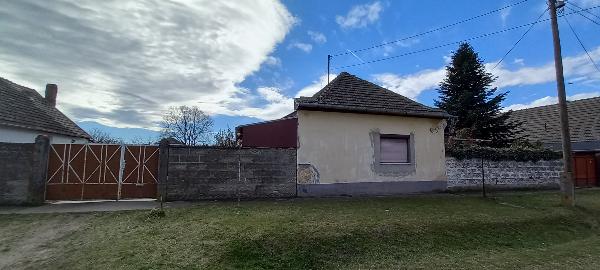 Fadd, Kölcsey Ferenc utca 6.: lakóház · 367 500 Ft – árverés