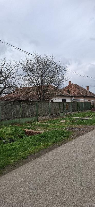 Kondoros, Somogyi Béla utca 21.: lakóház · 98 438 Ft – árverés