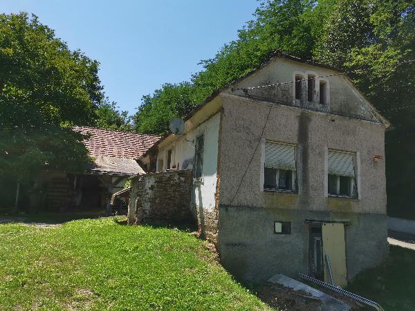 Szentgotthárd, Akác utca 3.: lakóház · 1 837 500 Ft – árverés