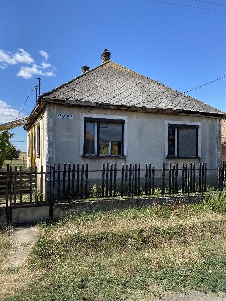Taktaharkány, Kölcsey F. utca 2: lakóház · 550 000 Ft – árverés