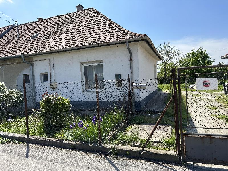 Győr, Szent Imre út 180 /1: lakóház · 12 000 000 Ft – árverés
