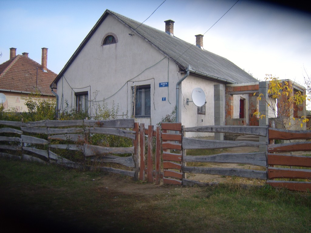Nyírmihálydi, Kossuth L. u. 1.: lakóház · 700 000 Ft – árverés