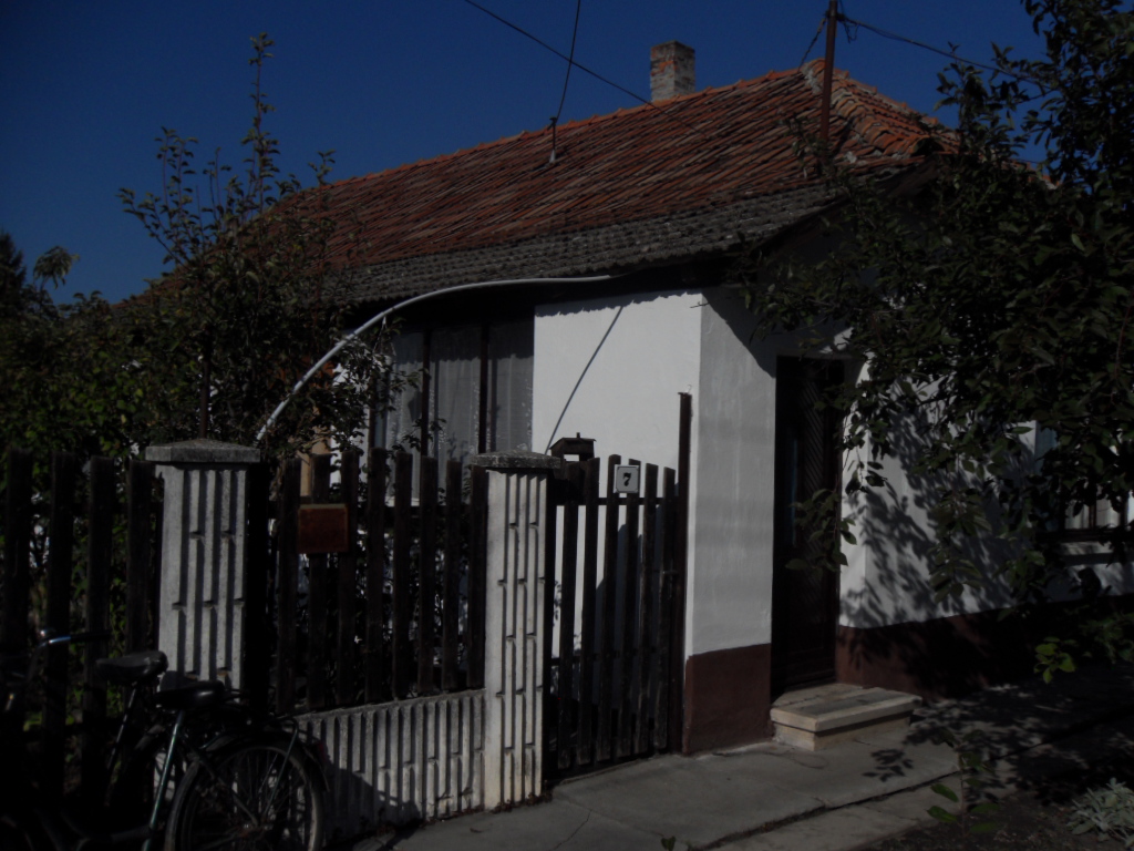 Tótkomlós, Tavasz Sor 7.: lakóház · 157 500 Ft – árverés