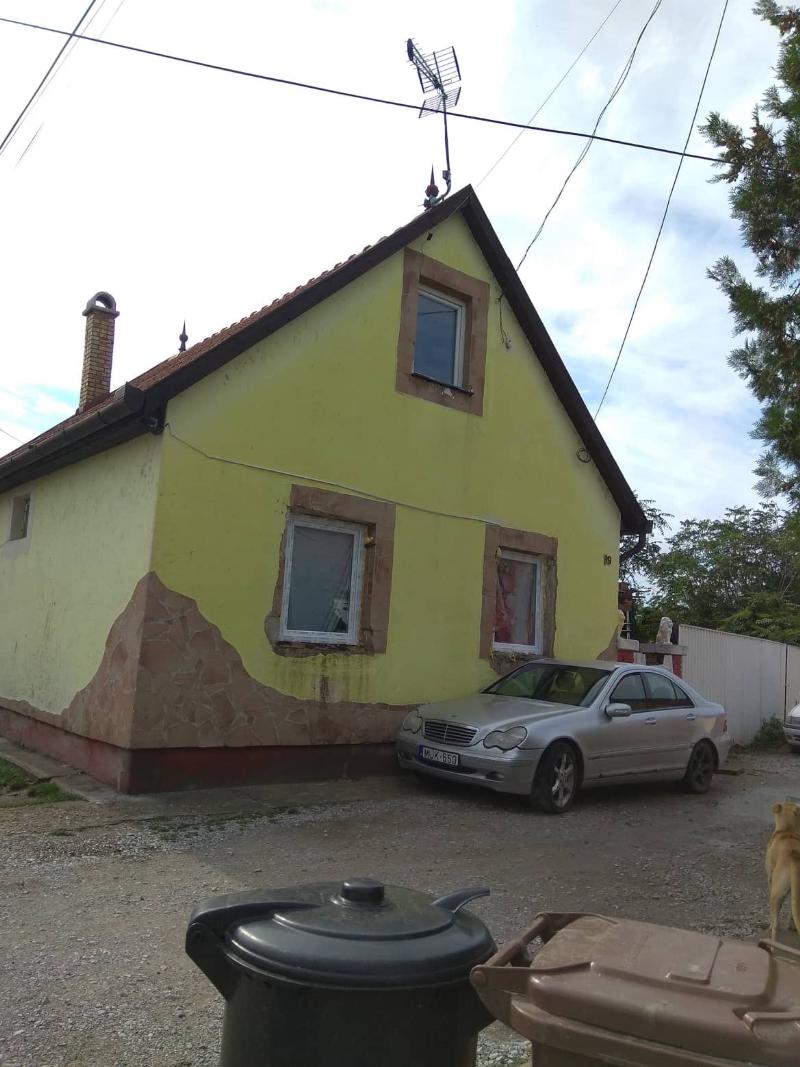 Jászapáti, Erdei utca 19: lakóház · 900 000 Ft – árverés