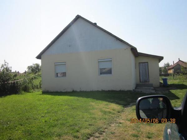 Mezőcsát, Hejő utca 8/c.: lakóház · 1 800 000 Ft – árverés