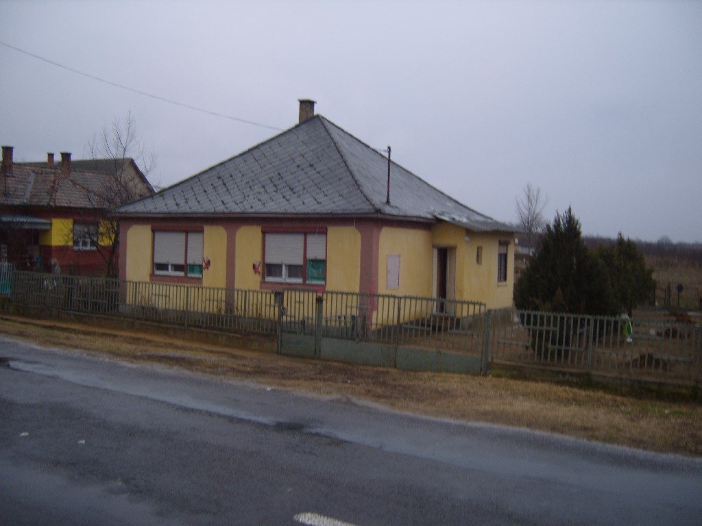 Encsencs, Kossuth L. u. 52.: lakóház · 560 000 Ft – árverés