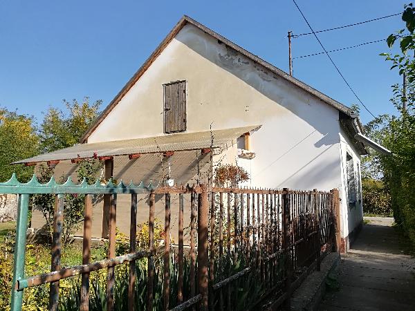 Jánoshalma, Vasvári Pál utca 1-2.: lakóház · 550 000 Ft – árverés