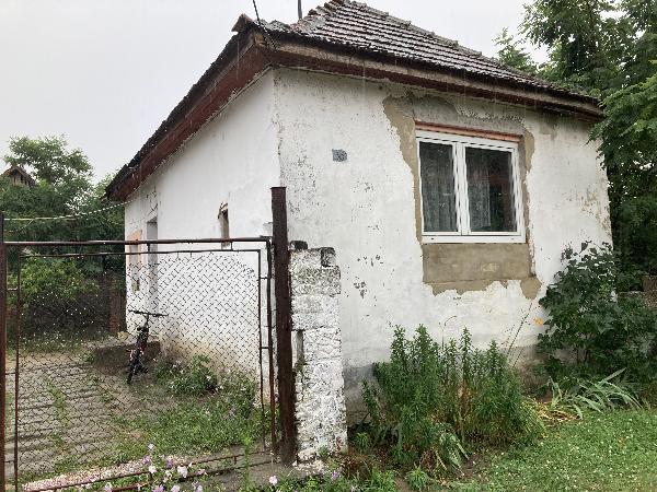Fadd, Kossuth Lajos utca 93.: lakóház · 1 000 000 Ft – árverés