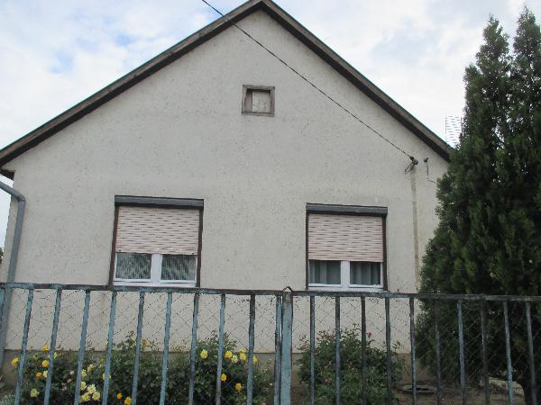 Kisvárda, Rigó J. utca 11/d.: lakóház · 300 000 Ft – árverés