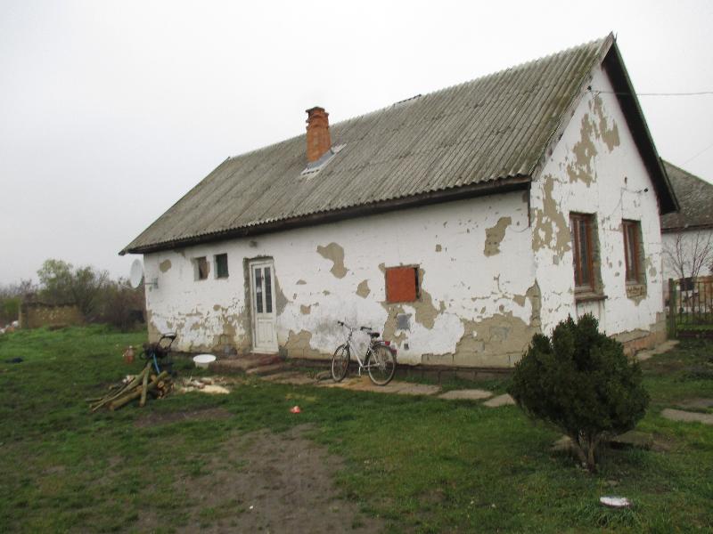 Kunmadaras, Tópart utca 43.: lakóház · 675 000 Ft – árverés