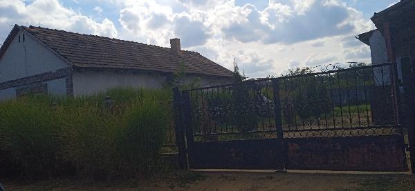 Kántorjánosi, Szabadság utca 57.