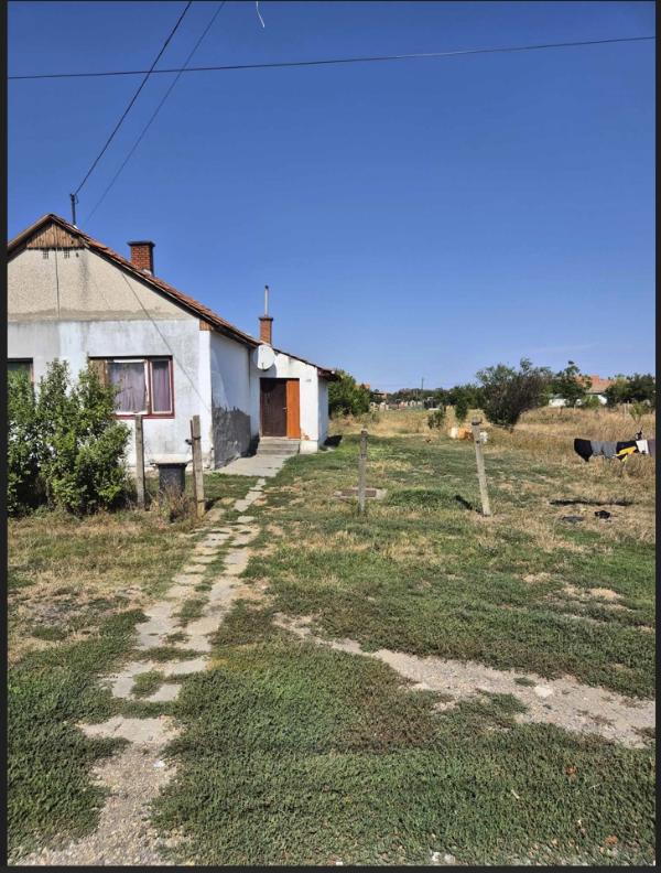 Szeghalom, Vásártér utca 66.: lakóház · 720 000 Ft – árverés