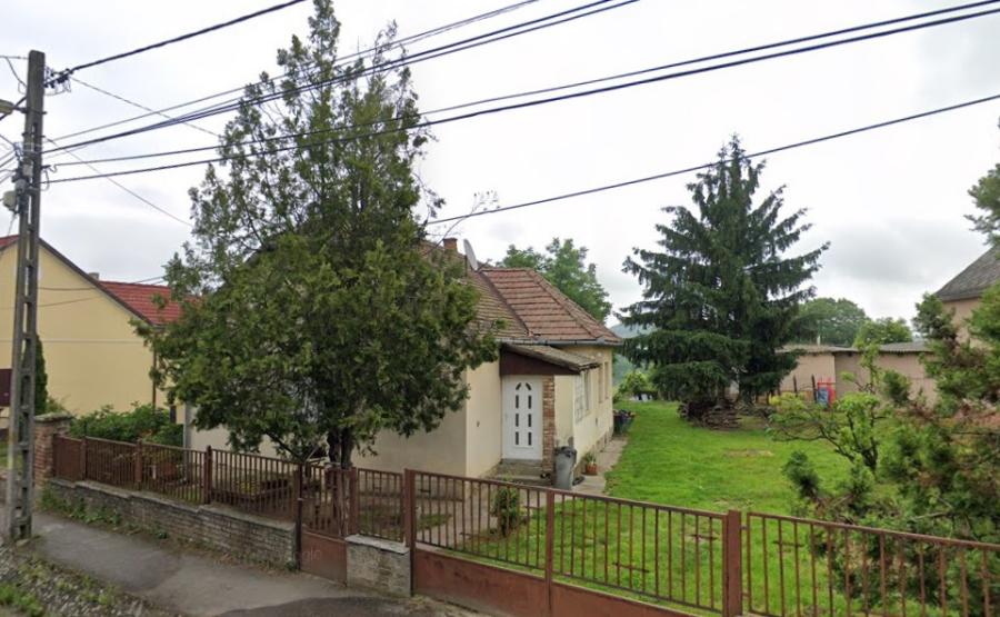 Pécs, Búzakalász utca 42.: lakóház · 4 666 667 Ft – árverés