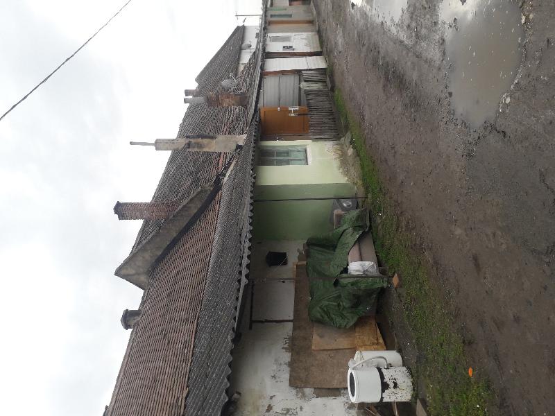 Pécs, Köves-földi út 27.