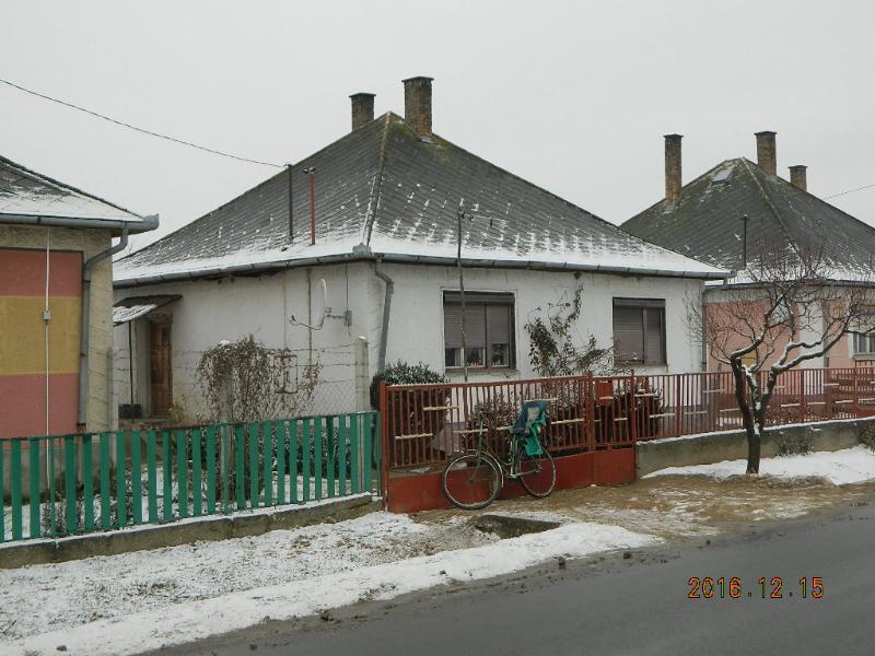 4375 Piricse, Ságvári u. 65.: lakóház · 1 122 500 Ft – ingatlanárverés