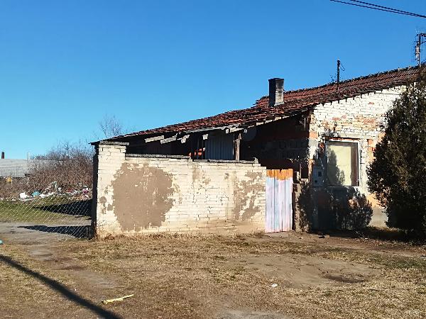 6422 Tompa, Eötvös utca 40.: lakóház · 1 000 000 Ft – ingatlanárverés