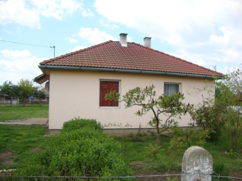 Kesznyéten, Petőfi utca 11/a.: lakóház · 2 900 000 Ft – árverés