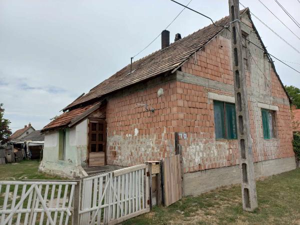 Kunszentmiklós, Szélmalom utca 10.: lakóház · 12 000 000 Ft – árverés