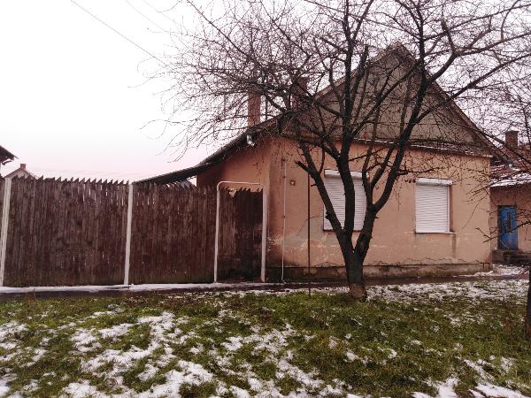 Szentes, Magyari Imre utca 4.: lakóház · 1 650 000 Ft – árverés