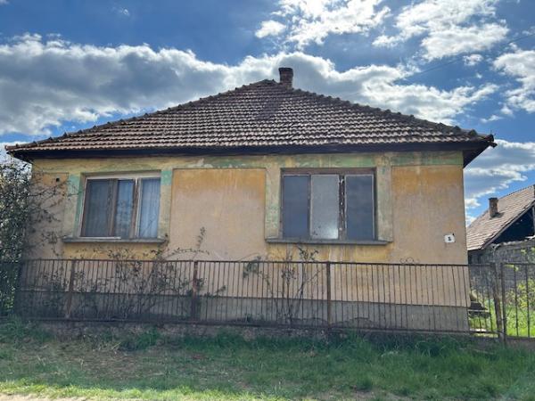 Sajószentpéter, Kazinczy Ferenc utca 5.: lakóház · 1 500 000 Ft