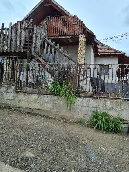 Domony, Bihari János utca 9: 960 750 Ft – árverés