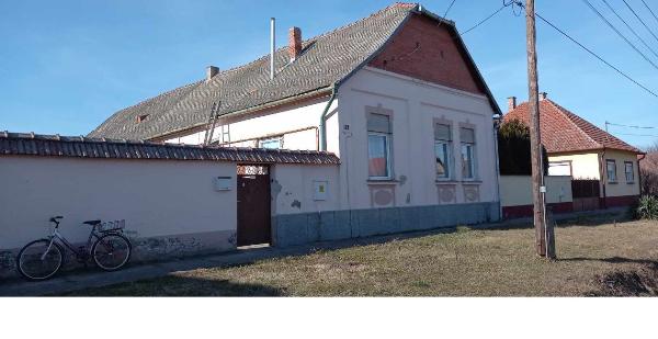 Katymár, Gróf Széchenyi István utca 21: lakóház · 1 250 000 Ft