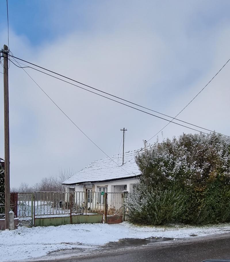 Beszterec, Táncsics utca 20.: lakóház · 43 750 Ft – árverés