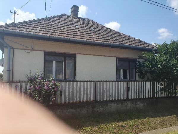 Tyukod, Hunyadi utca 30: lakóház · 1 050 000 Ft – árverés