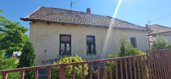 Isaszeg, Damjanich utca 16.: lakóház · 4 144 000 Ft – árverés