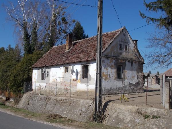 Berzence, Szent László utca 1: lakóház · 1 050 000 Ft – árverés