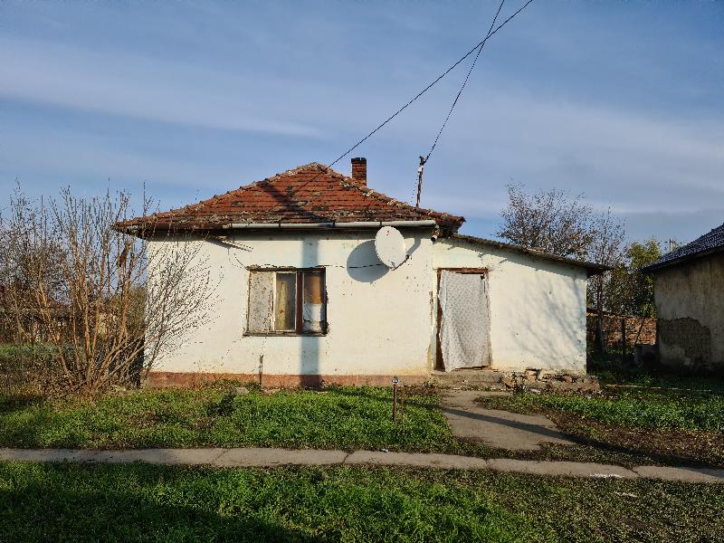 Törökszentmiklós, Hegedűs utca 12.: lakóház · 225 000 Ft – árverés