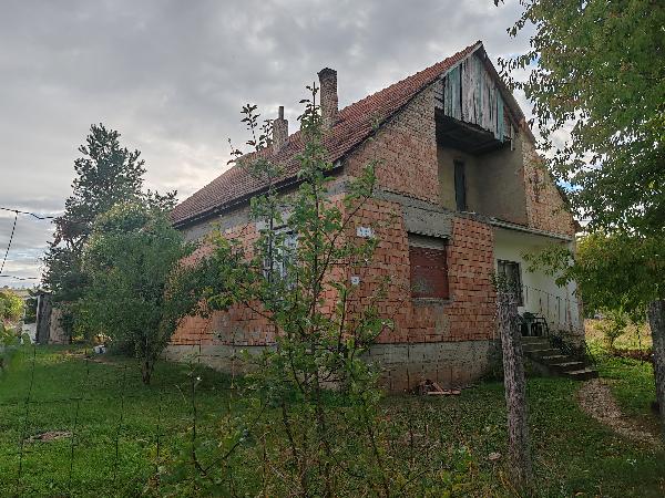 2175 Kálló, Ady Endre út 21: lakóház · 4 166 667 Ft – ingatlanárverés