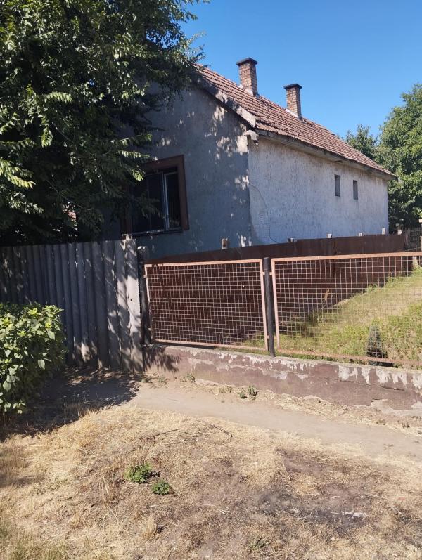 Hajdúhadház, Nap utca 82.: lakóház · 60 001 Ft – árverés