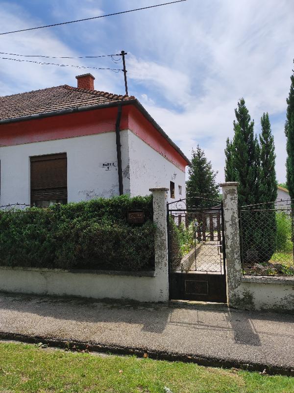 8400 Ajka, Marx Károly utca 1.: 5 215 000 Ft – ingatlanárverés