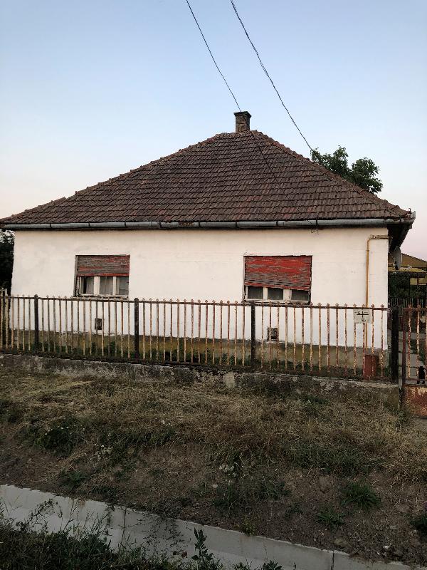 Tiszavid, József Attila utca 19.: lakóház · 1 800 000 Ft – árverés
