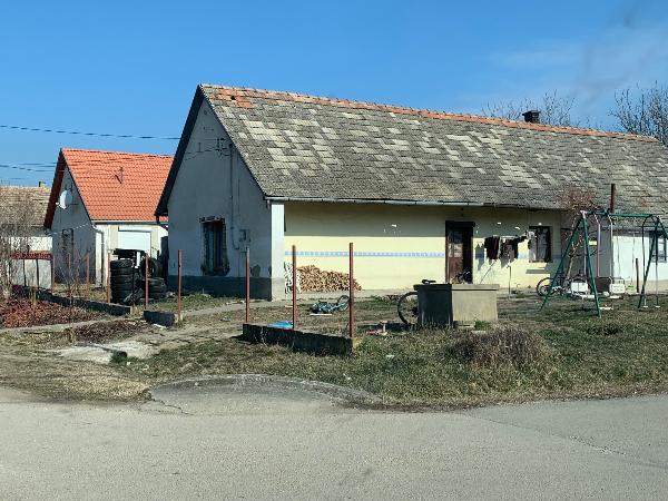 Magyarkeszi, Vörösmarty utca 1.: lakóház · 1 000 000 Ft – árverés
