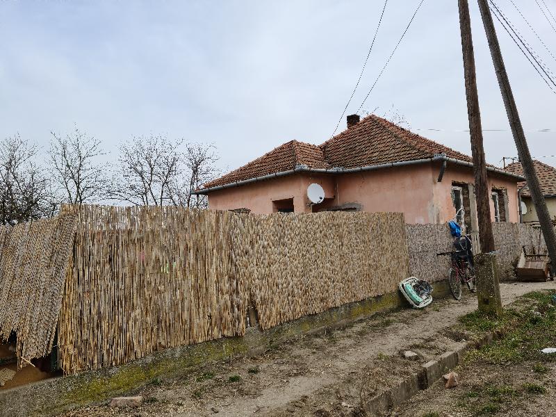 Tószeg, Arany János út 28.: lakóház · 1 000 000 Ft – árverés