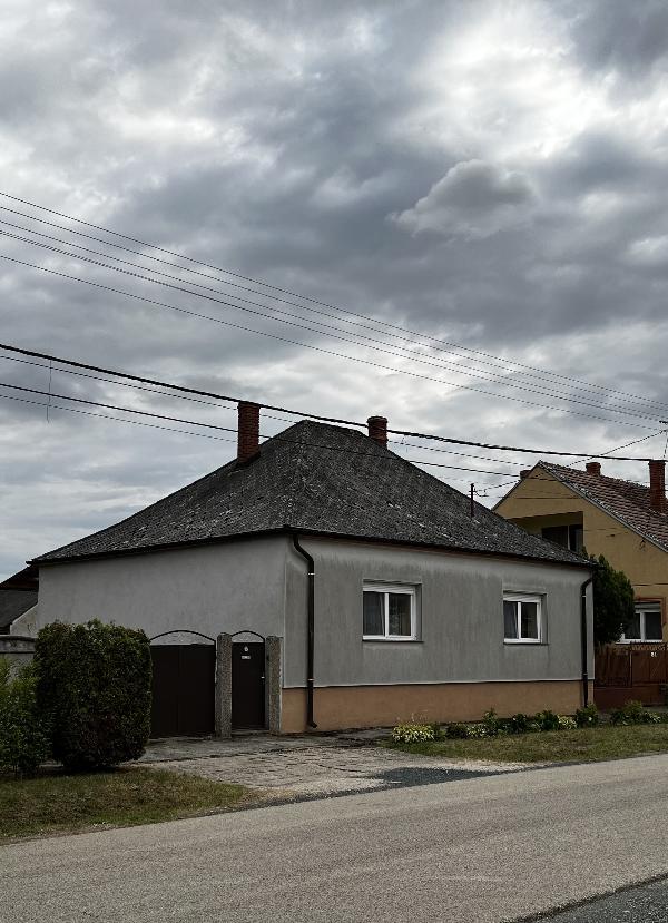 Celldömölk, Mátyás Király utca 14.: lakóház · 6 000 000 Ft – árverés