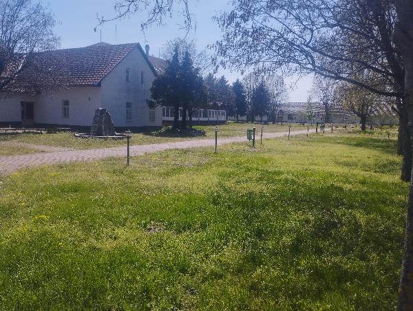 Kecel, Május 1. tér