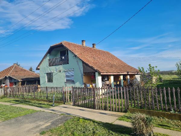 Császló, Dunaújvárosi utca 17.: lakóház · 875 000 Ft – árverés